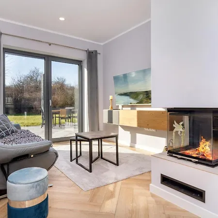 Elisa, Haus Mit Kamin, Sauna, Terrasse * Dranske