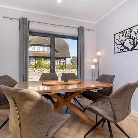 Holiday home Elisa, Haus Mit Kamin, Sauna, Terrasse *